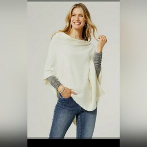 NEW with Tags Lasessor White Crystal Rhinestone Embellished Shawl Poncho FINLAND